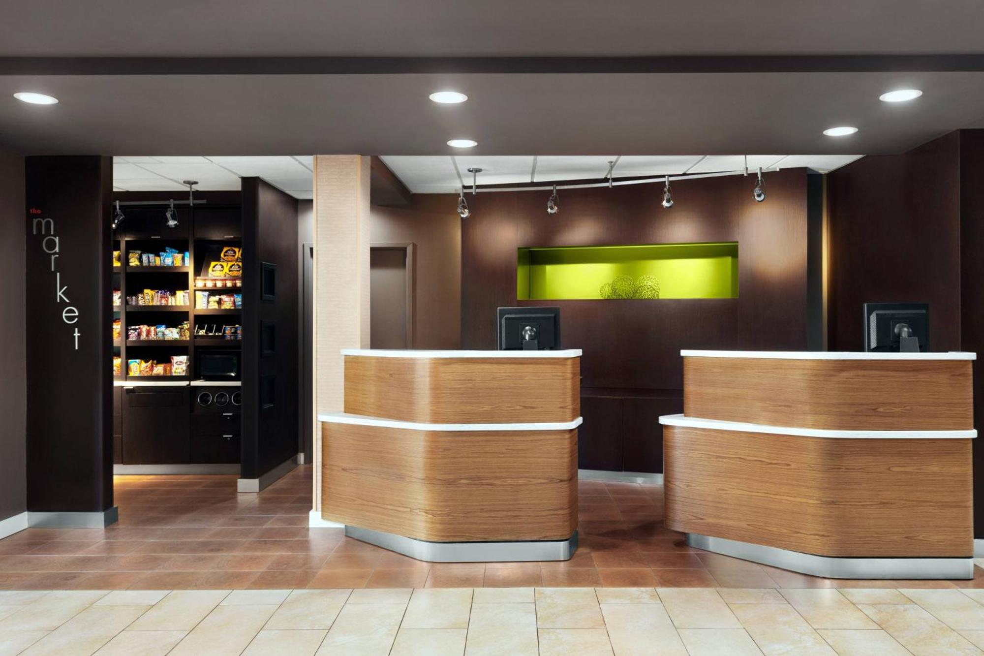 Courtyard By Marriott Tulsa Central Exterior photo